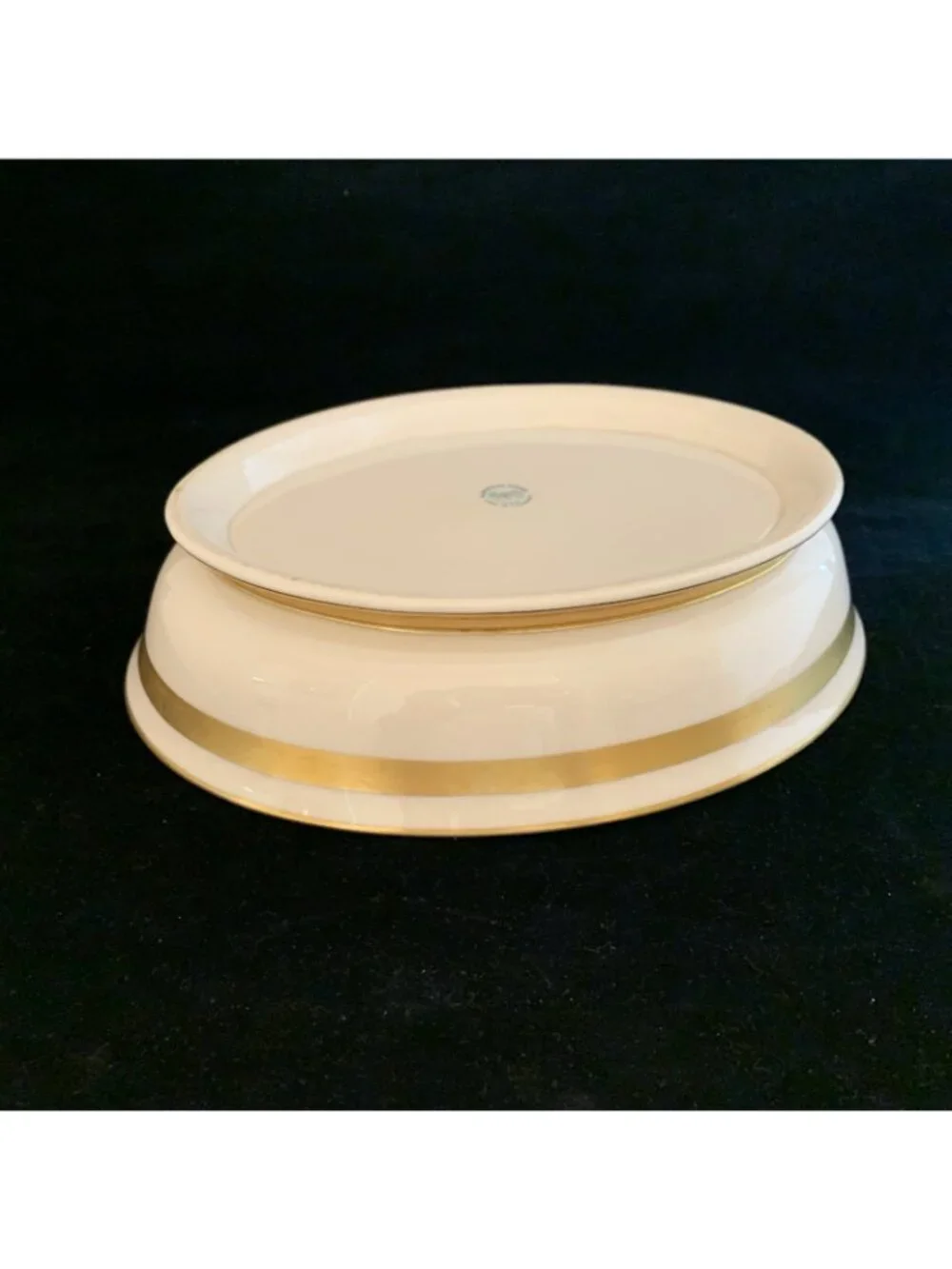 Flintridge Huntington Oval Serving Bowl 9.75
